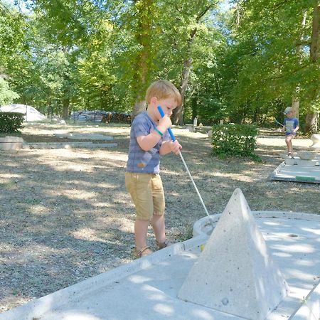 Camping Etang Des Bois Vieilles-Maisons-sur-Joudry Экстерьер фото